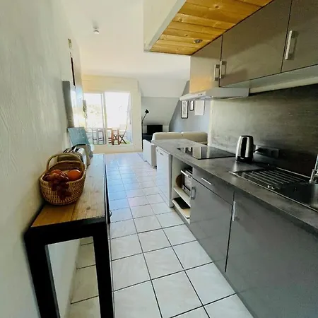 Bright Cocoon With Terrace Near 公寓 *