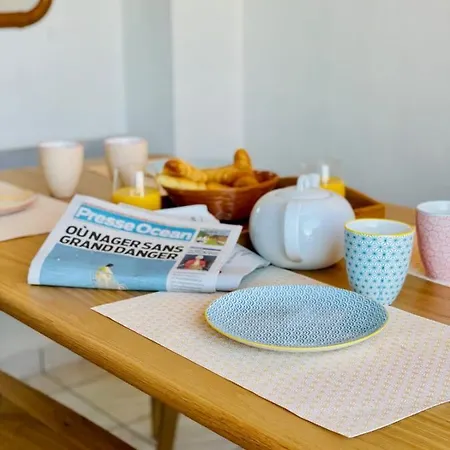 Bright Cocoon With Terrace Near *